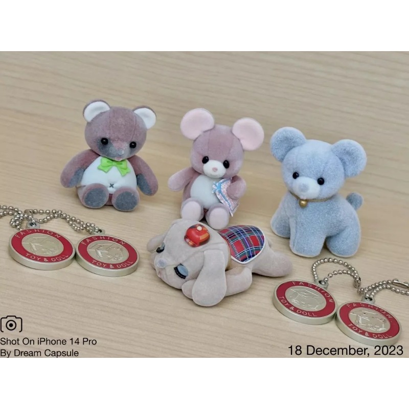 Vintage Collectible Items - Original Kenelephant Gashapon Cute Anime Capsule