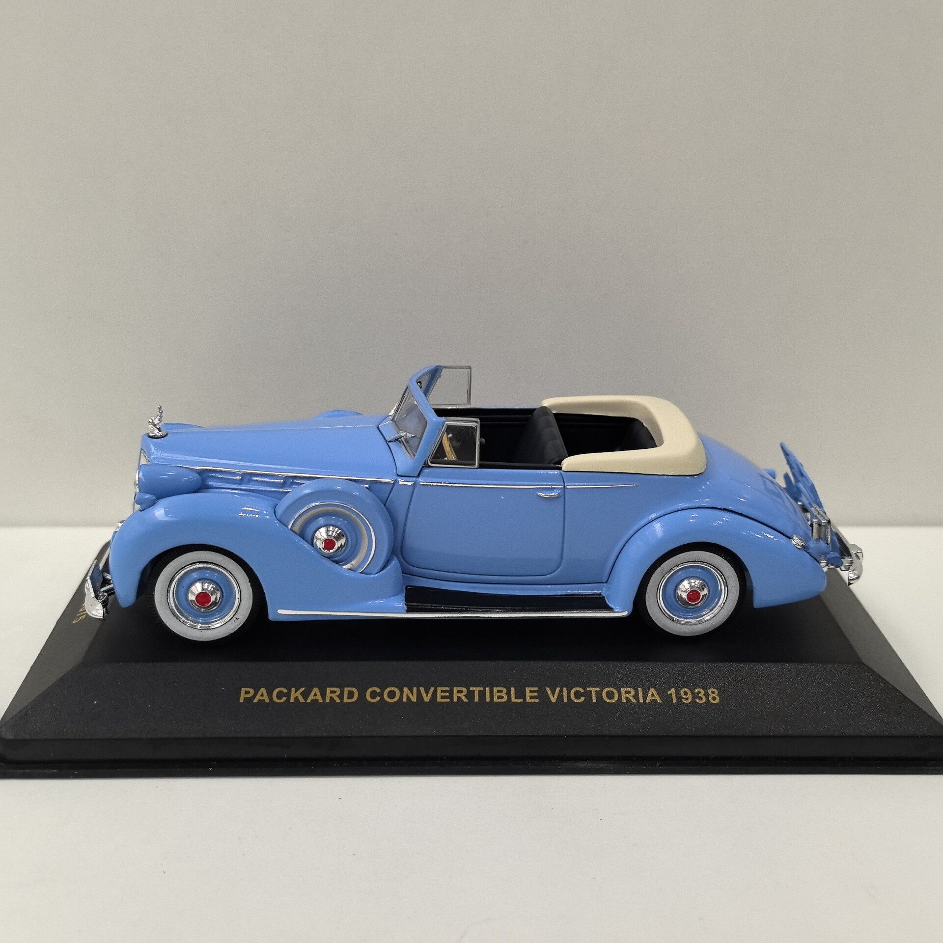Paint Surface Defects IXO Diec - Vintage Collectible Toy Cars avaliação e preço