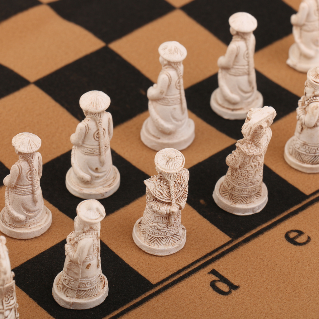 Thematic Antique Chinese Chess - Vintage Game Collection avaliação e preço
